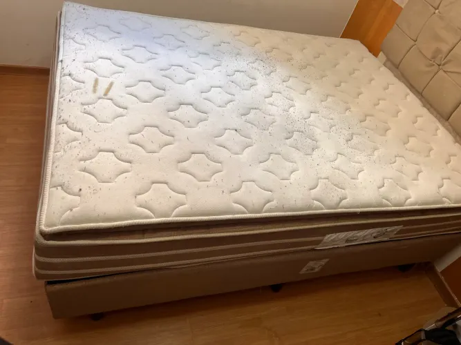 Cama Box Queen Prisma completa (Usada)