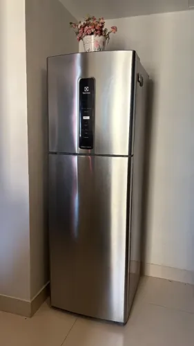 Geladeira Electrolux Inverter Frost Free 410L Inox