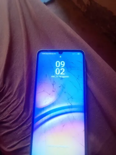 Celular quebrado pra concerto ou tirar pecas