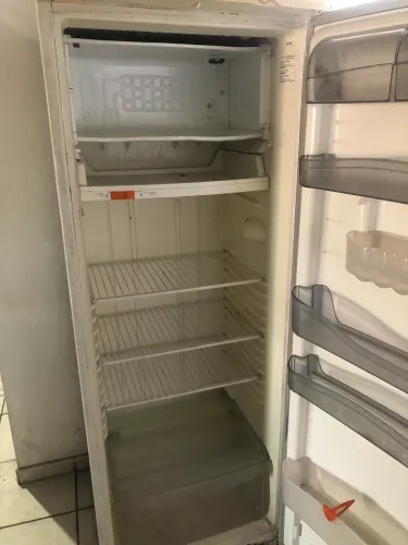 Geladeira D?gelo