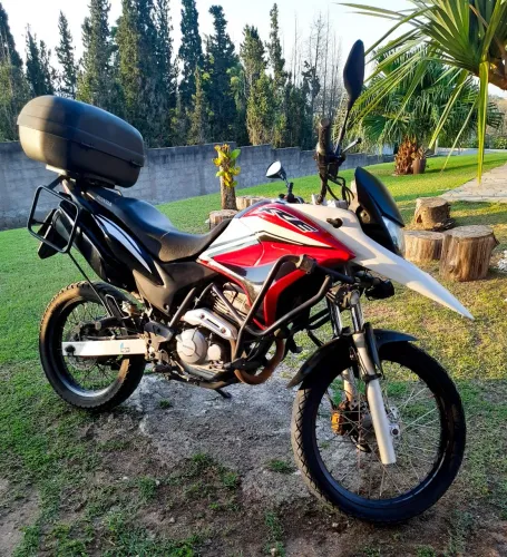 XRE300 2012