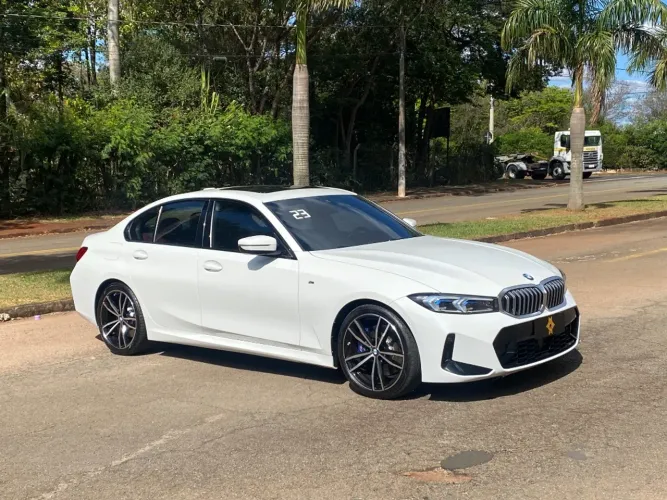 BMW 320I A 2.0 TB M Sport Activeflex 16V 4P 2023