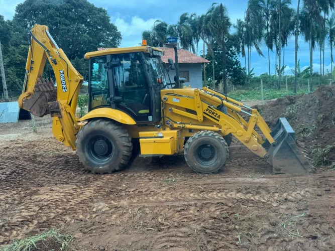 Vende-se retro escavadeira 2025 marca Forza