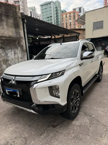 Mitsubishi L200 Triton Sport HPE-S 2.4 CD Dies. AUT 2024