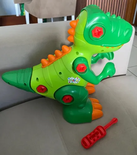 Dinossauro T-Rex de montar 