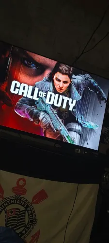 Xbox one porém tem um problema no controle desliga tem FIFA 24 mortal Kombat gta v etc