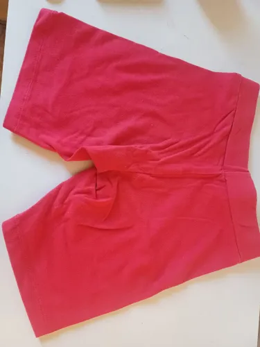 Short vermelho tamanho 14