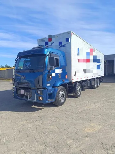 Ford cargo 2431 bitruk com baú 10 MT,  ano 2019