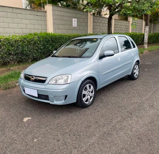 Chevrolet Corsa Hat. Premium 1.4 8V Econoflex 5P 2010