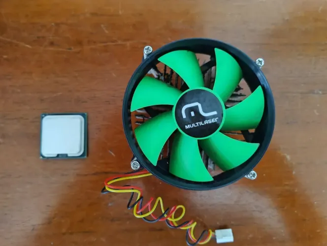 Processador Core2duo E8400 + Fan Processador Multilaser (Usados)