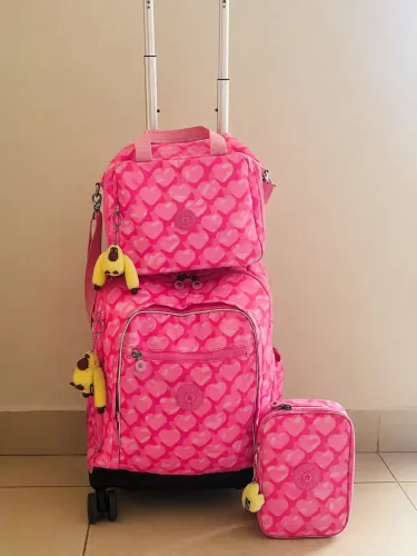 Kit Escolar Kipling Original Rosa - Mochila de Rodinhas + Lancheira + Estojo