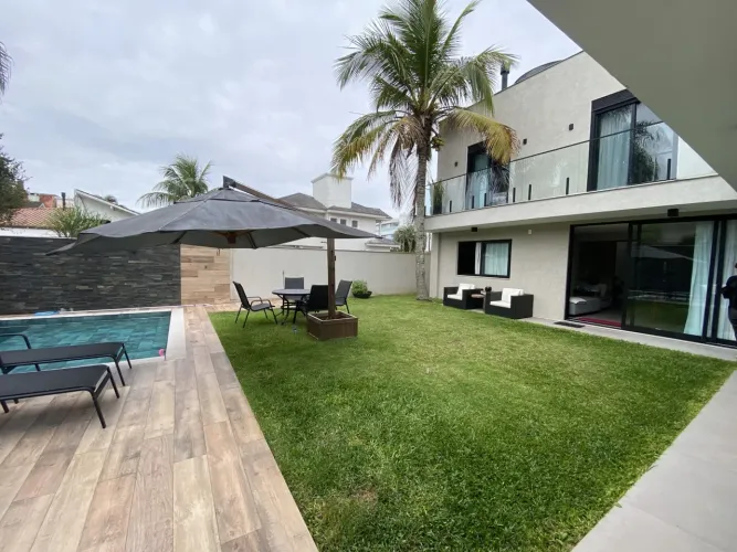 Casa para Locação em Florianópolis, JURERE INTERNACIONAL, 4 dormitórios, 4 suítes, 5 banhe