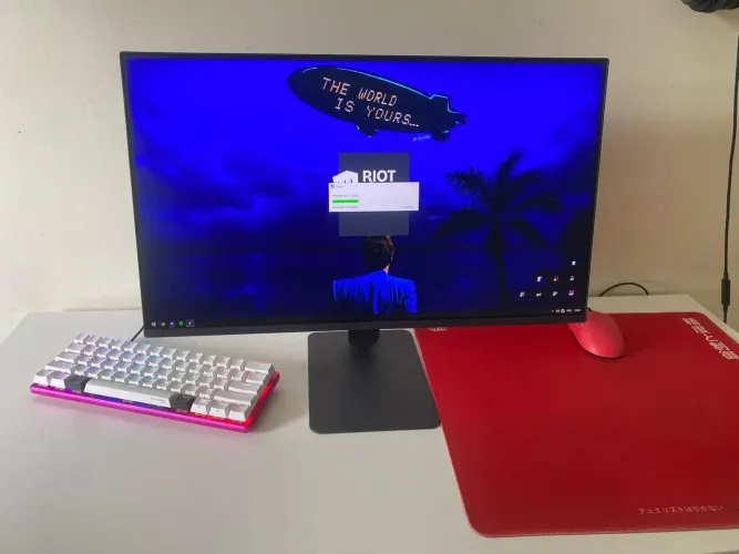 VENDO PC COMPLETO !! ( CONTÉM CAIXA DO MONITOR E TECLADO )