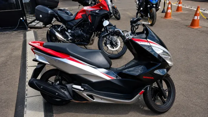 Honda PCX 150 Sport 2018 | 32 mil km | Revisada | Manual + Chave Reserva