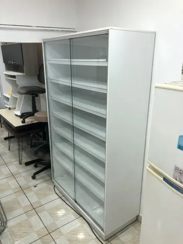 Cristaleira/ Vitrine 100% MDF
