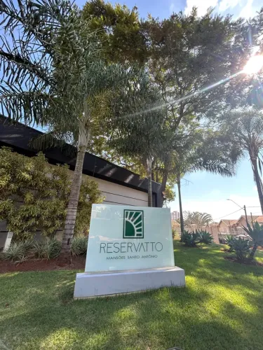 Apartamento para locação no Condomínio Reservatto, Mansões Santo Antônio