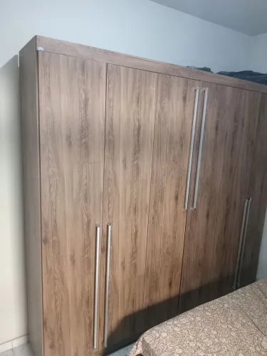 Who vendo o guarda-roupa cama de casal fogão uma geladeira motivo tô indo embora 