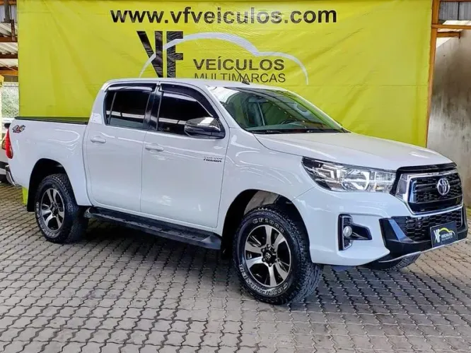 Toyota Hilux CD SR 4X4 2.8 TDI Diesel Aut. 2019