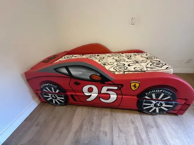 Cama carro