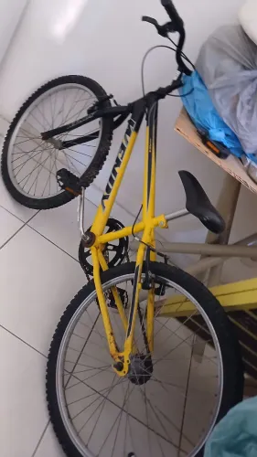 Bicicleta usada aro 24