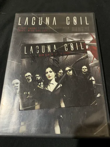 DVD Lacuna Coil visual karma + mais autógrafos e palheta. 