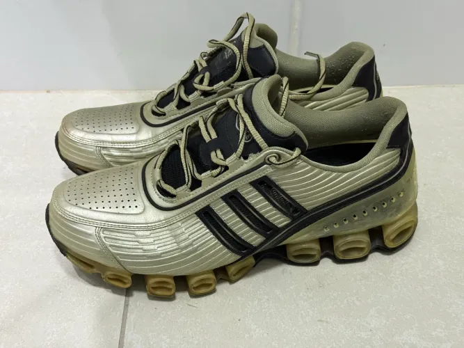Adidas Microbounce 42 - Ano 2007