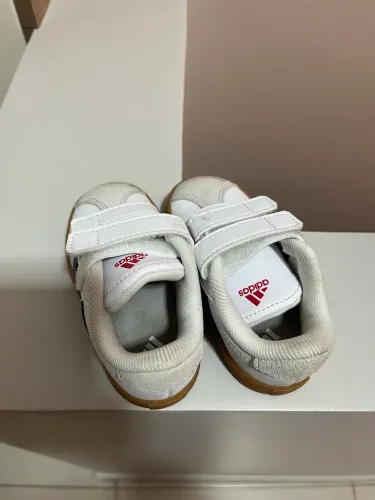 Tênis Adidas infantil