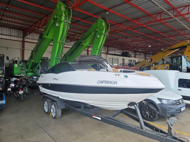 Lancha barco moto aquática 