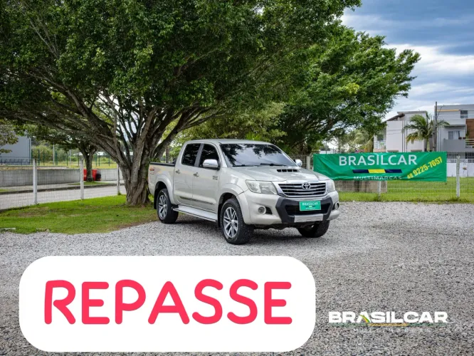 Toyota Hilux CD SRV D4-d 4X4 3.0 TDI Diesel AUT 2013