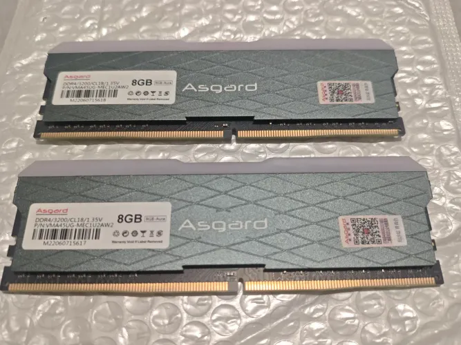 Memória Asgard RGB 8GB - 3200mhz