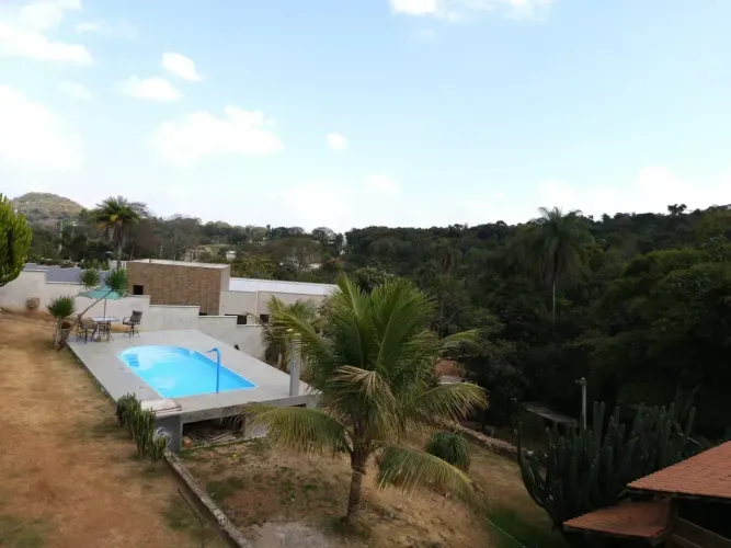 Lindo sítio, em condomínio fechado, localizado no bairro San Remo/Contagem