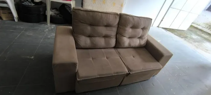 Sofá retrátil suede