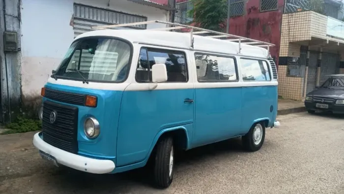 Volkswagen Kombi Standard 1.4 MI Total Flex 8V 2011