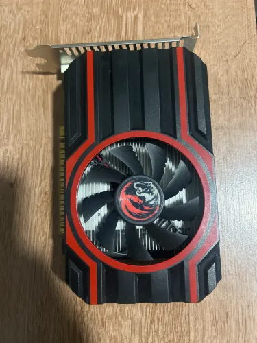 Placa de vídeo GT 740