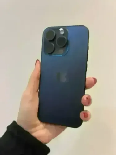 iPhone 15 Pro 128GB Azul - 83% - Seminovo - Retirada em Loja Física em BH