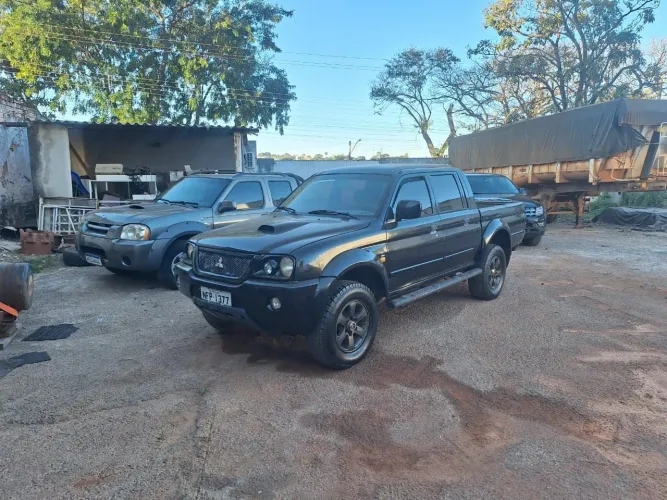 Mitsubishi L200 Sport HPE 2.5 4X4 CD DTI Dies. Aut. 2005