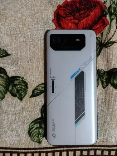 ROG PHONE 6