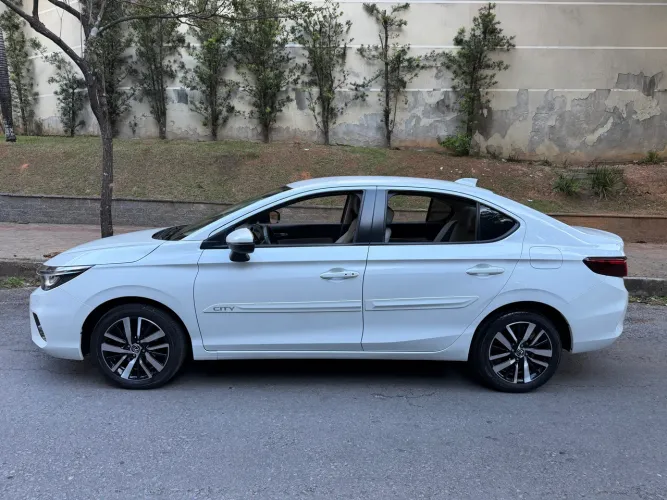 Honda City Sedan Touring 1.5 Flex 16V 4P Aut. 2023