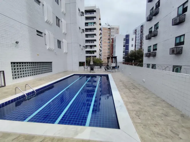 Ótimo apartamento perto da praia, dos colégios, 2 quartos, 1 vaga e lazer.