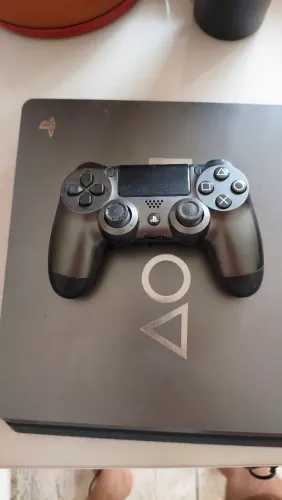 Ps4 1TB edição limitada