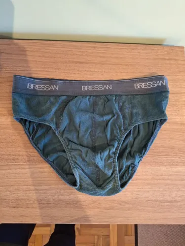 Cueca verde slip