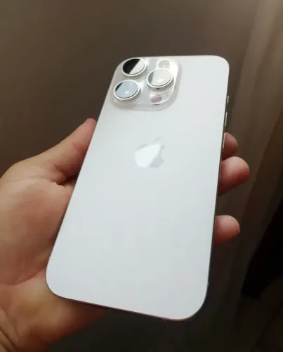 iPhone 16 Pro