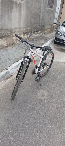 Bicicleta toda nova