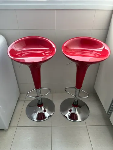 Banqueta giratória com regulagem de altura (par)