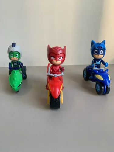 PJ Masks motos e figuras articuladas