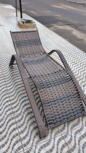 Espreguiçadeira para piscina