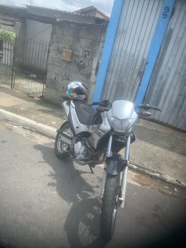 Honda NX 4 Falcon 400 2008