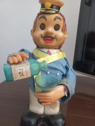 Boneco década de 50.made in Japão tomador de wisk