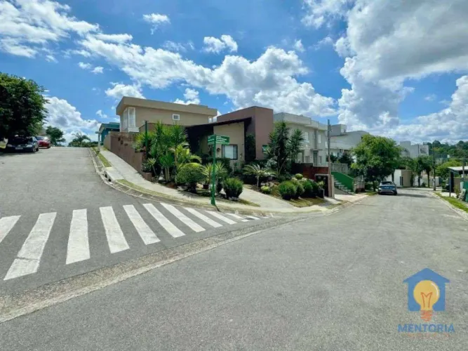 Casa com 3 dormitórios à venda, 258 m² por R$ 720.000 - Condomínio Terra Nobre - Cotia/SP