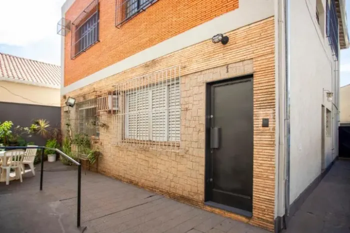 Quartos Mobiliados no Centro de RP - internet, água, luz, condomínio e IPTU inclusos!
